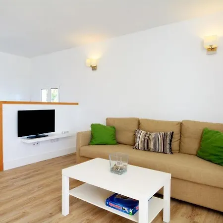 Puerto Del Carmen Sleeps 4 With Pool And Wifi Villa *