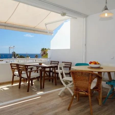 Puerto Del Carmen Sleeps 4 With Pool And Wifi *