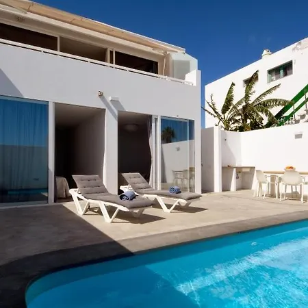 Puerto Del Carmen Sleeps 4 With Pool And Wifi * Puerto del Carmen (Lanzarote)