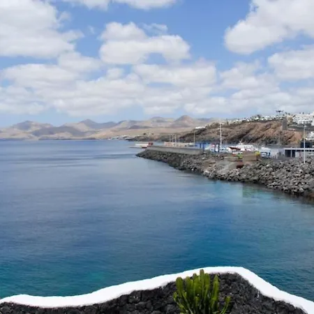 Puerto Del Carmen Sleeps 4 With Pool And Wifi * Puerto del Carmen (Lanzarote)